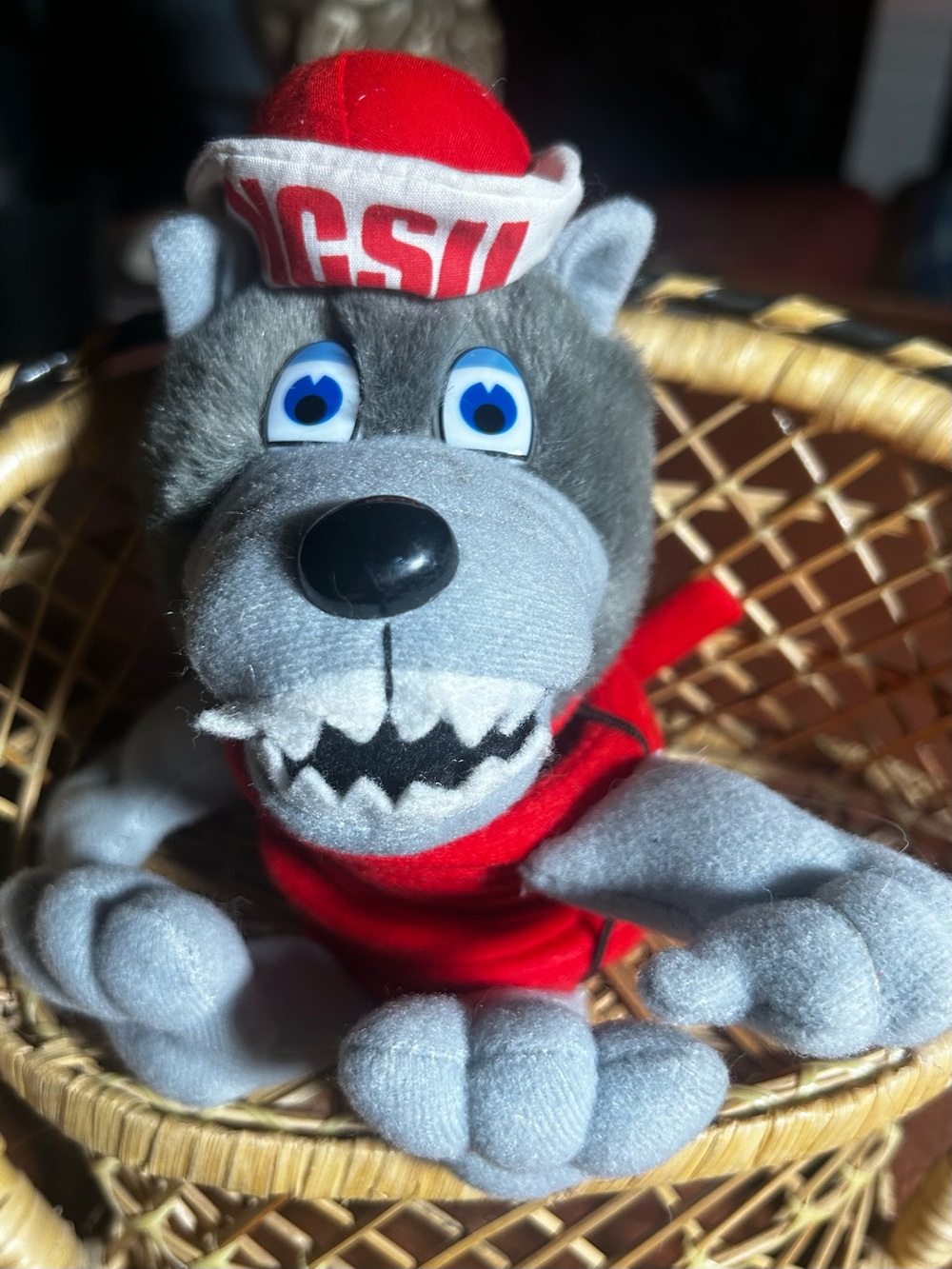 Vintage 2000 Slinky "Petscouts" NC State University "Mr. Wuf" Wolfpack *Flaw*